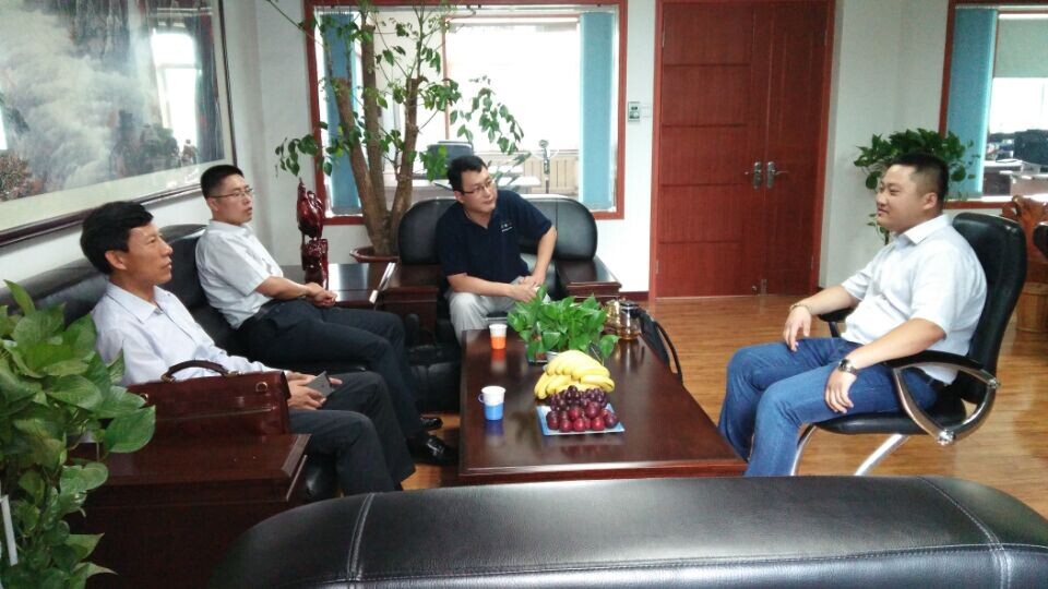 舍弗勒貿易(上海)有限公司北方區銷售總監安軍民先生一行蒞臨濟南鴻慷機電參觀指導工作