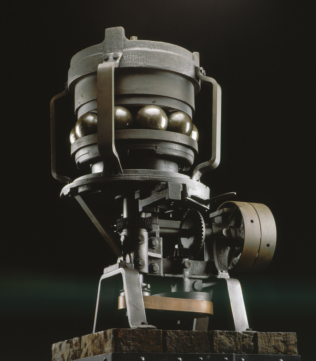 125年前的1980年7月17日,弗里德里希·費(fèi)舍爾發(fā)明的球磨機(jī)獲得了(德國)帝國專利局批準(zhǔn)的專利(專利號55783)